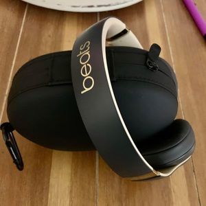 Shadow Grey and Gold Studio 3 Beats